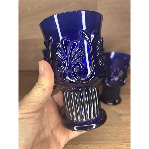 Set Of 5 Vintage Cobalt Blue Libbey Pilgrim Embossed Glasses; One Chip, See Pics - Picture 2 of 9